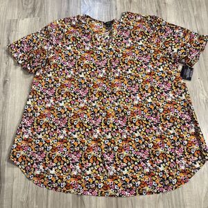 NWT Ellos Floral Short Sleeved Top Made In India Size 26/28